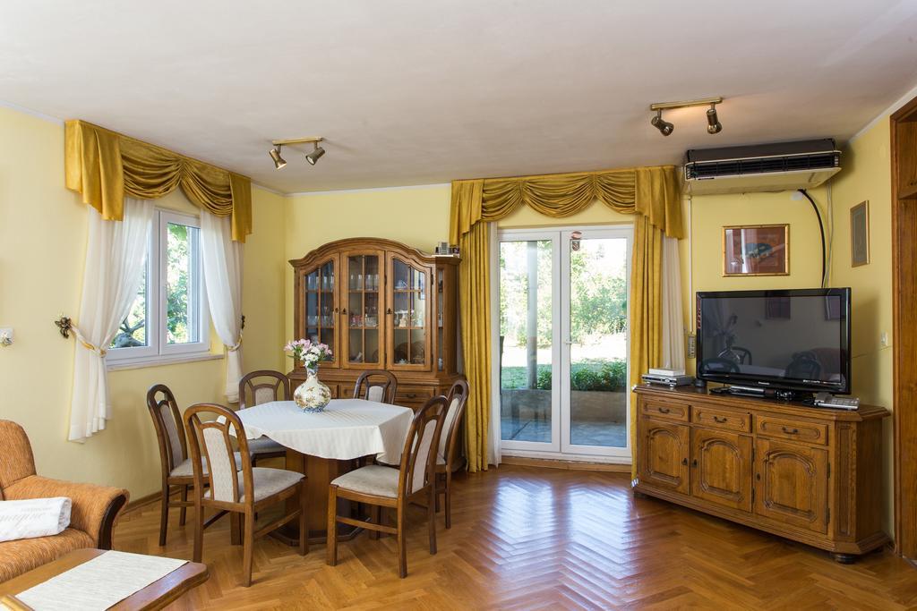Apartment Eleonora ドゥブロブニク 部屋 写真